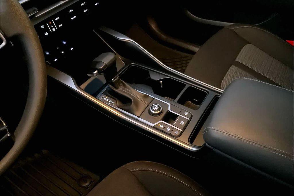 used 2024 Kia Sorento car, priced at $25,994