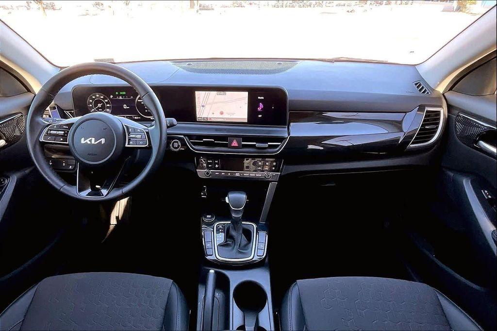 used 2024 Kia Seltos car, priced at $18,119
