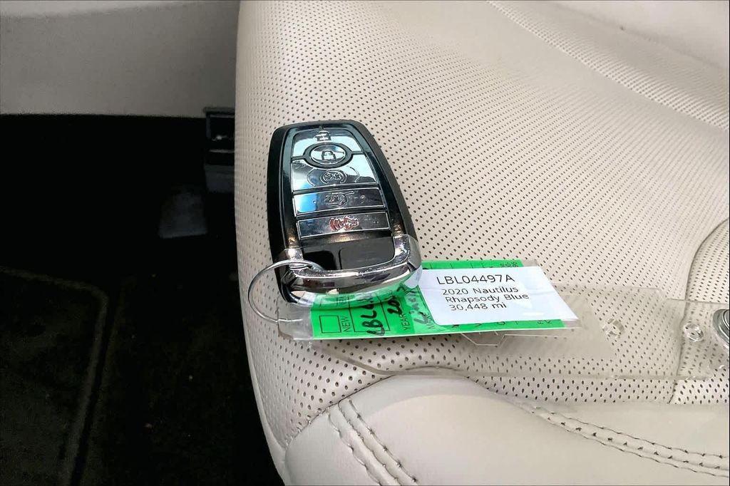 used 2020 Lincoln Nautilus car, priced at $25,989