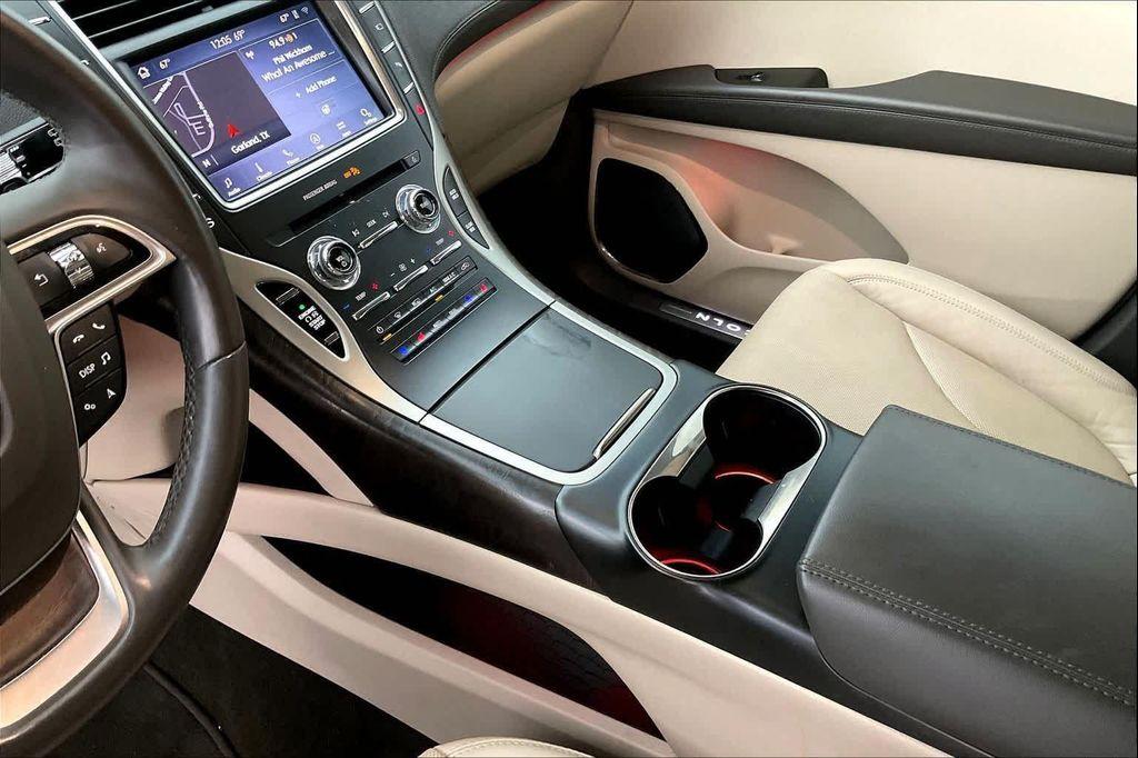 used 2020 Lincoln Nautilus car, priced at $25,989