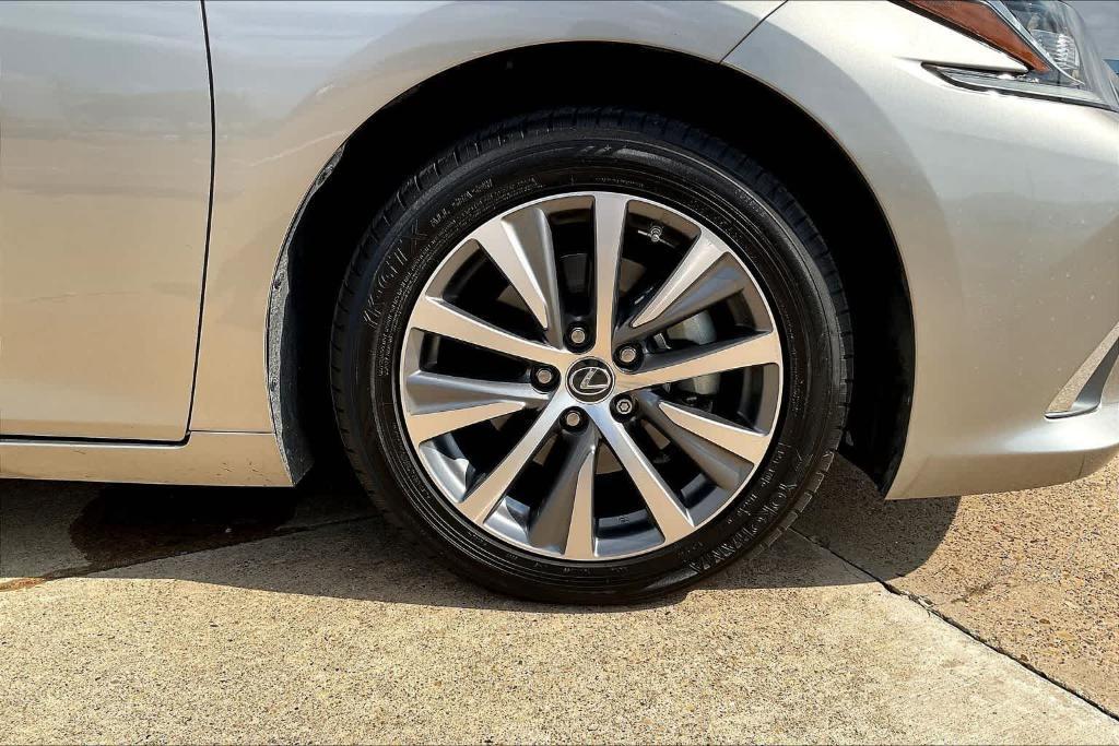 used 2020 Lexus ES 350 car, priced at $26,777
