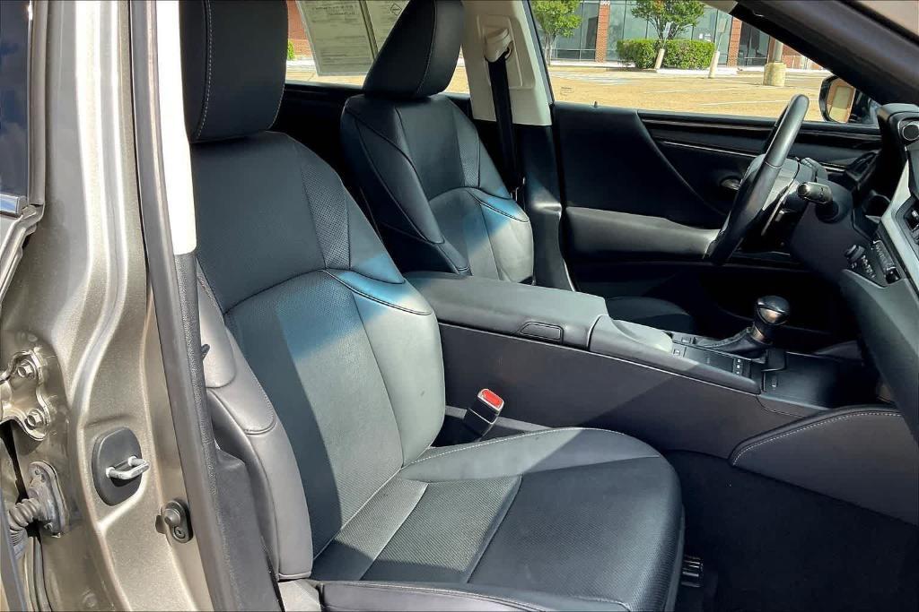 used 2020 Lexus ES 350 car, priced at $26,777