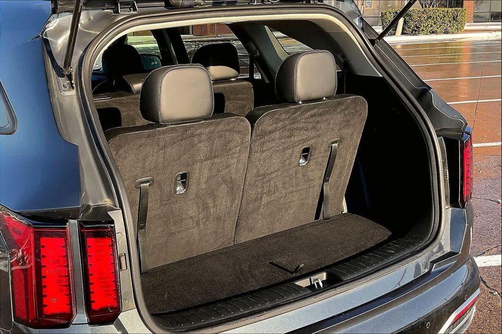 used 2023 Kia Sorento car, priced at $27,213