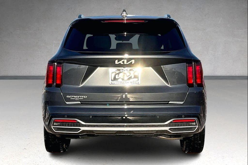 used 2023 Kia Sorento car, priced at $27,213