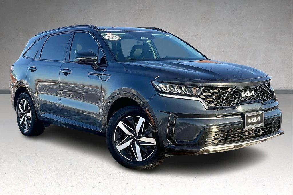 used 2023 Kia Sorento car, priced at $27,213