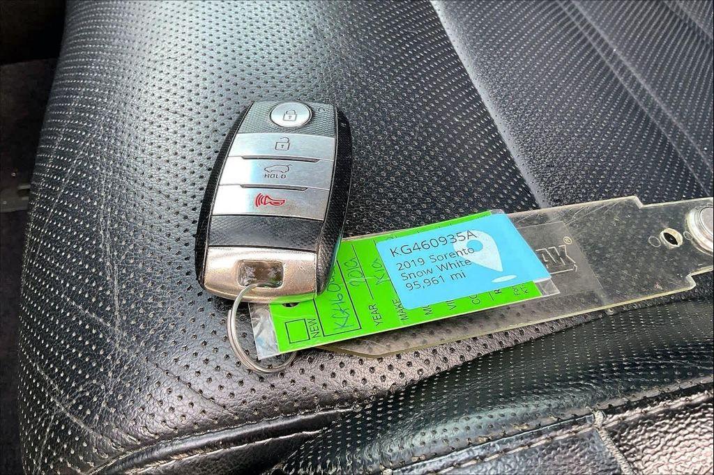 used 2019 Kia Sorento car, priced at $17,606