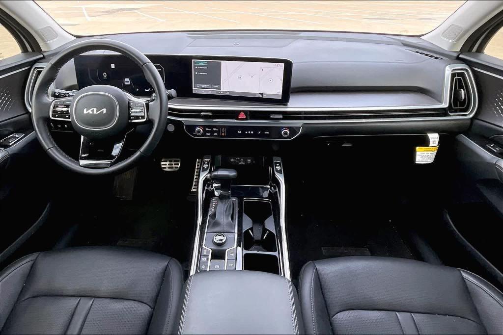 used 2024 Kia Sorento car, priced at $33,205