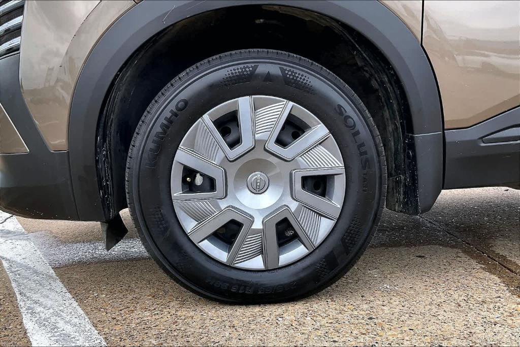 used 2025 Nissan Kicks car, priced at $19,489