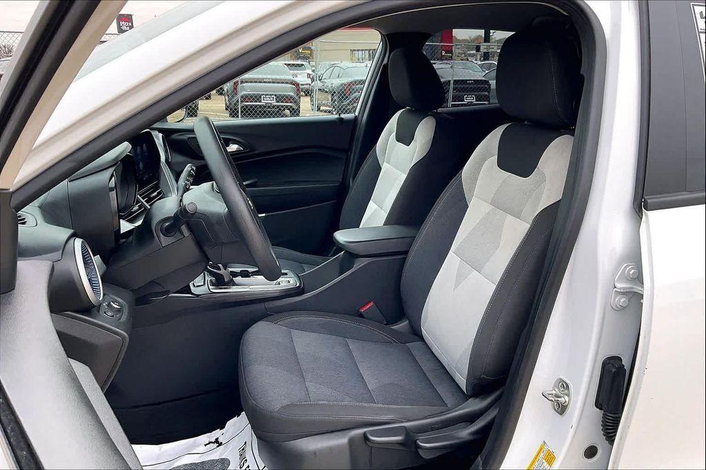 used 2024 Chevrolet Trax car, priced at $16,493