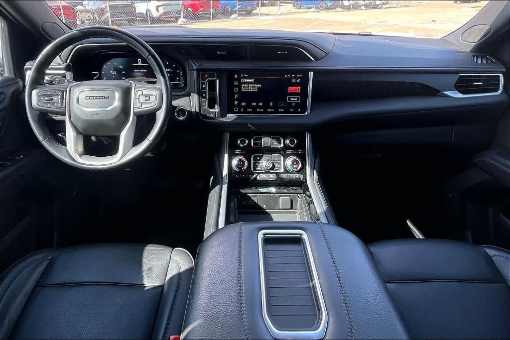 used 2022 GMC Yukon XL car, priced at $50,190