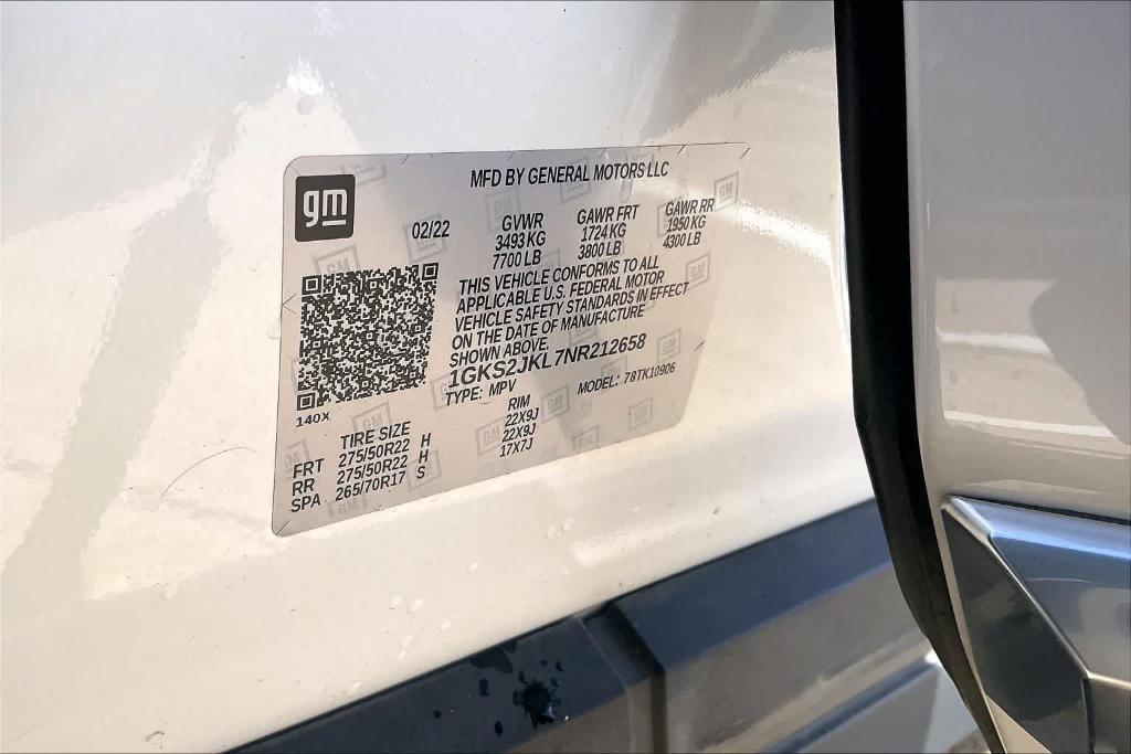 used 2022 GMC Yukon XL car, priced at $50,190