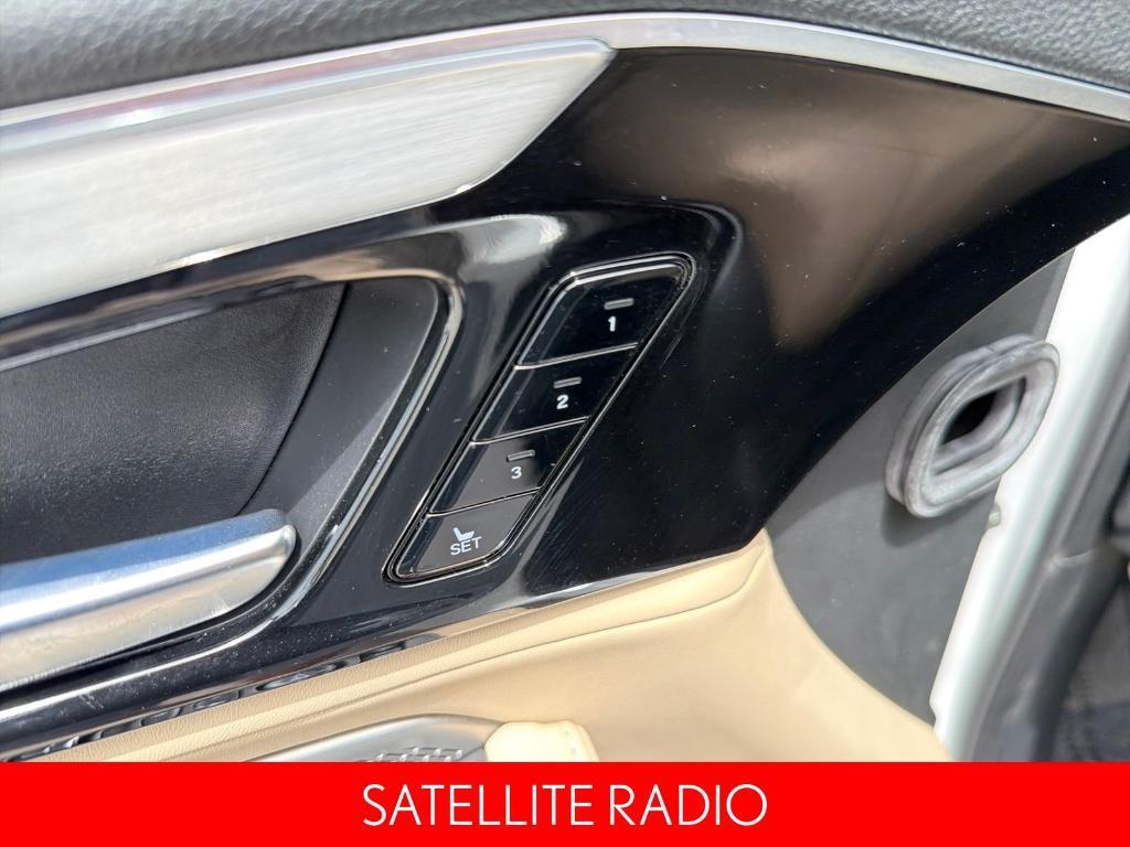 used 2023 Acura MDX car, priced at $38,900