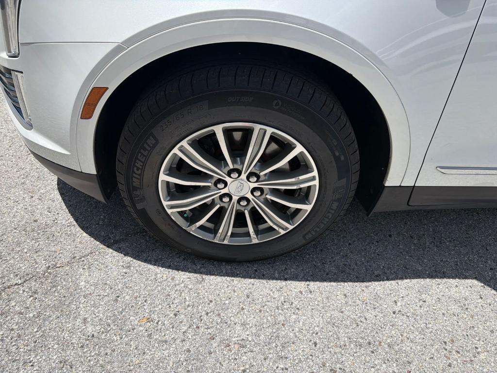 used 2018 Cadillac XT5 car, priced at $17,484