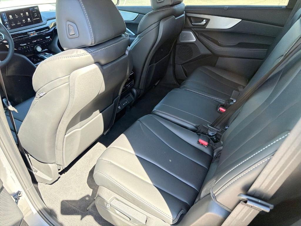 new 2026 Acura MDX car, priced at $58,550