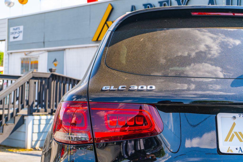 used 2020 Mercedes-Benz GLC 300 car, priced at $18,291
