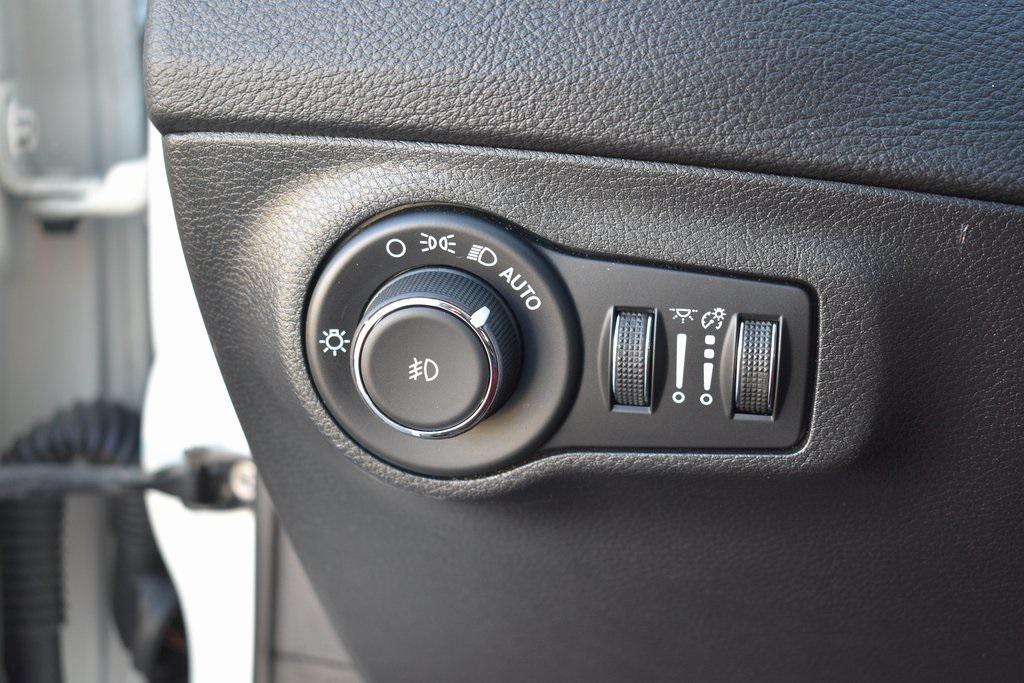 used 2020 Jeep Compass car, priced at $11,995