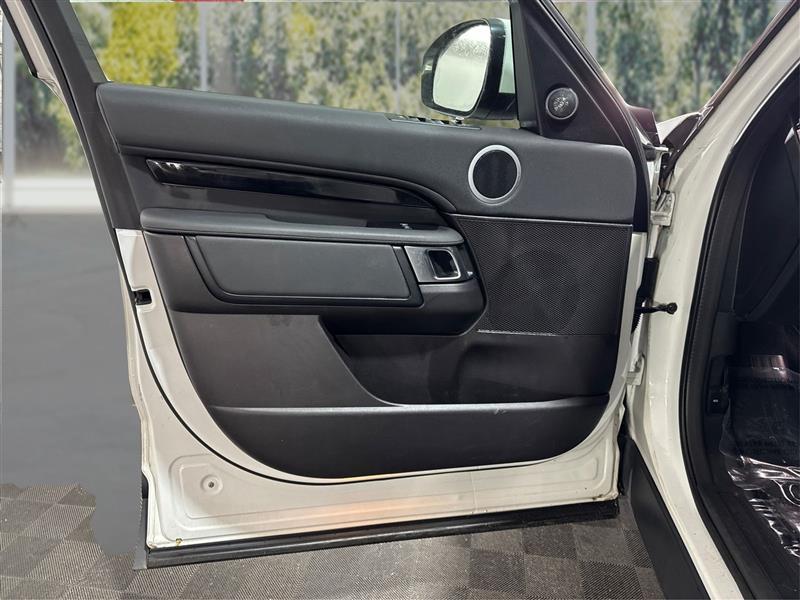 used 2019 Land Rover Discovery car, priced at $14,577