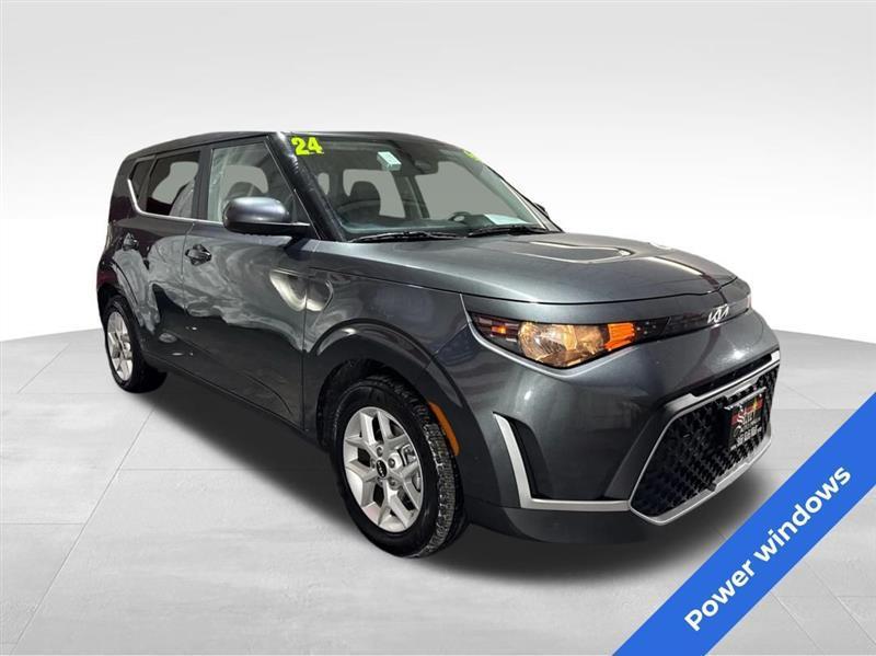 used 2024 Kia Soul car, priced at $15,977