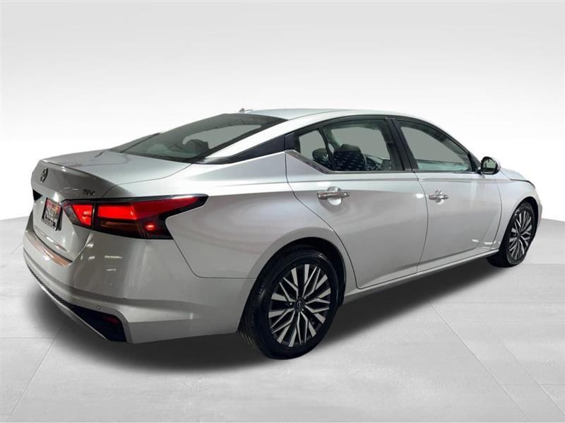used 2023 Nissan Altima car, priced at $17,977