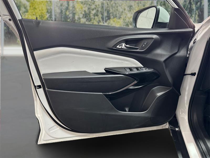 used 2025 Chevrolet Trax car, priced at $20,777