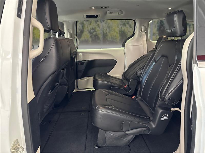 used 2023 Chrysler Pacifica car, priced at $23,555