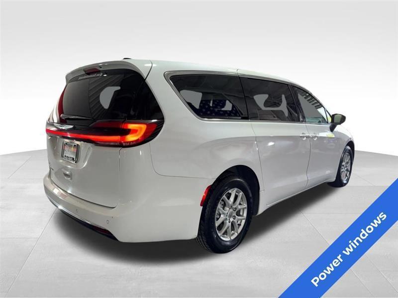 used 2023 Chrysler Pacifica car, priced at $23,555