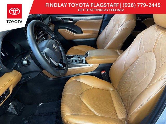 used 2023 Toyota Highlander car, priced at $33,589