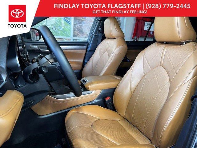 used 2023 Toyota Highlander car, priced at $33,589