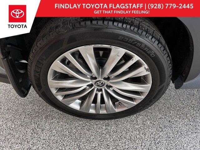 used 2023 Toyota Highlander car, priced at $33,589