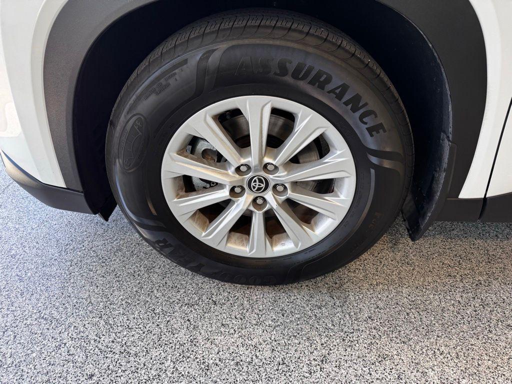 used 2024 Toyota Grand Highlander car, priced at $42,647