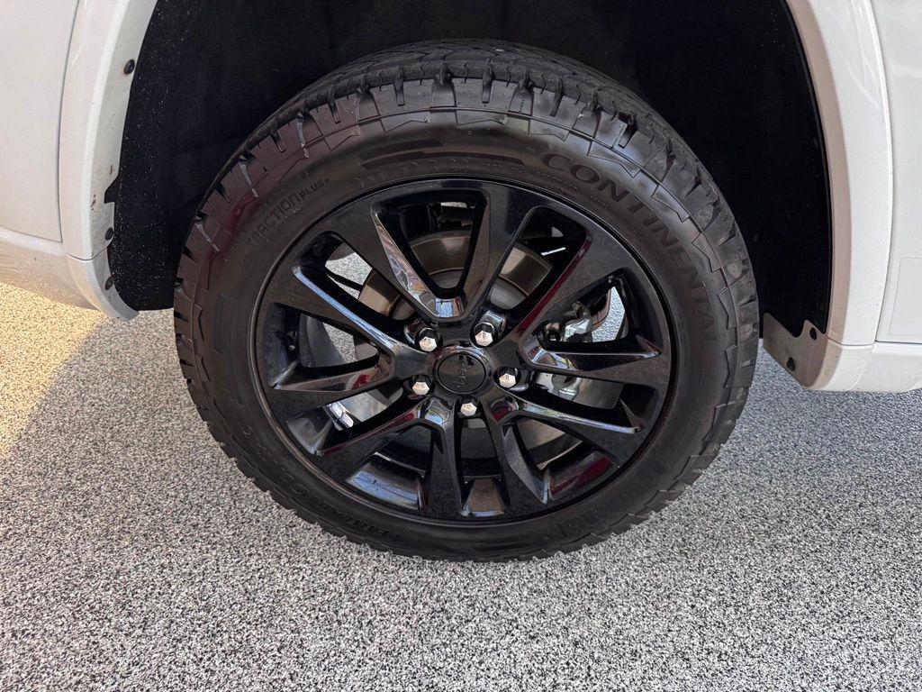 used 2021 Jeep Grand Cherokee car, priced at $23,347