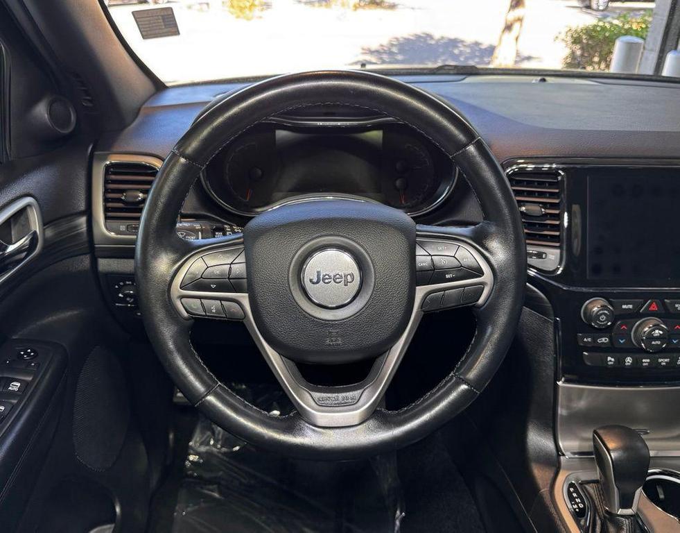 used 2021 Jeep Grand Cherokee car, priced at $23,347