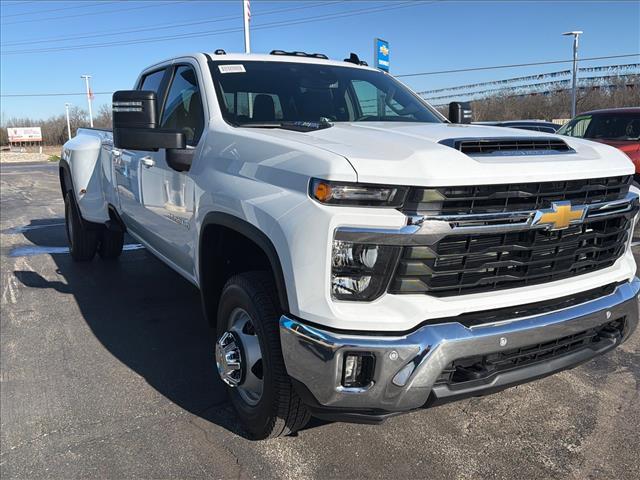 new 2026 Chevrolet Silverado 3500 car, priced at $72,230