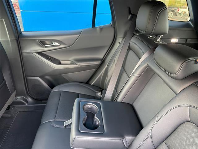 new 2026 Chevrolet Equinox car, priced at $33,160