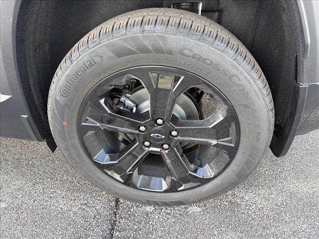 new 2026 Chevrolet Equinox car, priced at $33,160