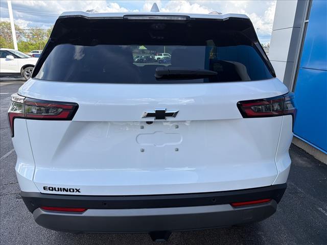 new 2026 Chevrolet Equinox car, priced at $33,160