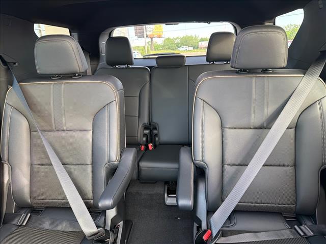 new 2026 Chevrolet Traverse car, priced at $55,215