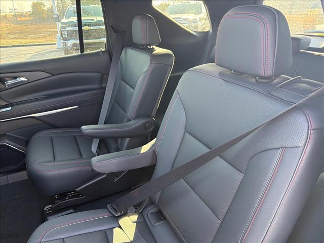 new 2026 Chevrolet Traverse car, priced at $54,030