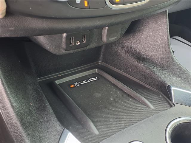 used 2023 Chevrolet Traverse car, priced at $23,990