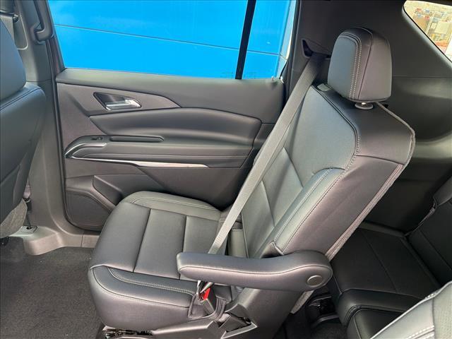 new 2026 Chevrolet Traverse car, priced at $41,220