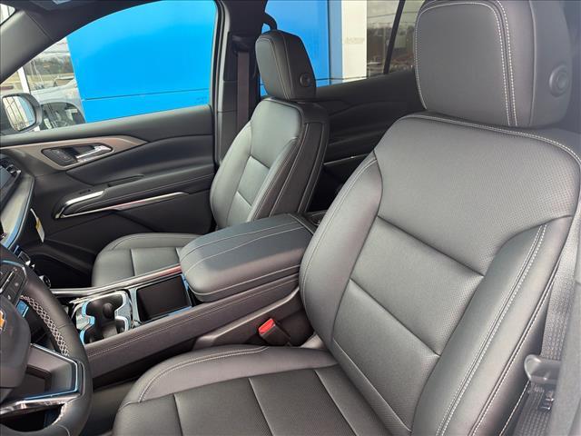 new 2026 Chevrolet Traverse car, priced at $41,220