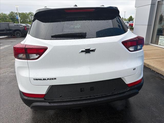 new 2026 Chevrolet TrailBlazer car, priced at $27,733