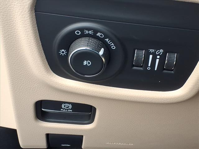 used 2023 Jeep Grand Cherokee car, priced at $25,150