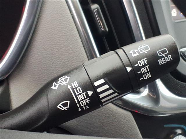 used 2021 Chevrolet Equinox car, priced at $14,295