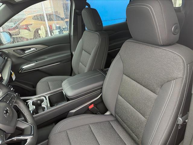 new 2026 Chevrolet Traverse car, priced at $42,575