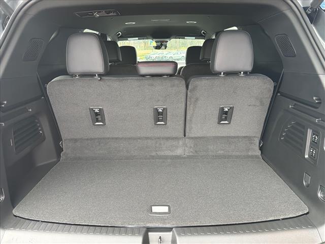 new 2026 Chevrolet Traverse car, priced at $55,670