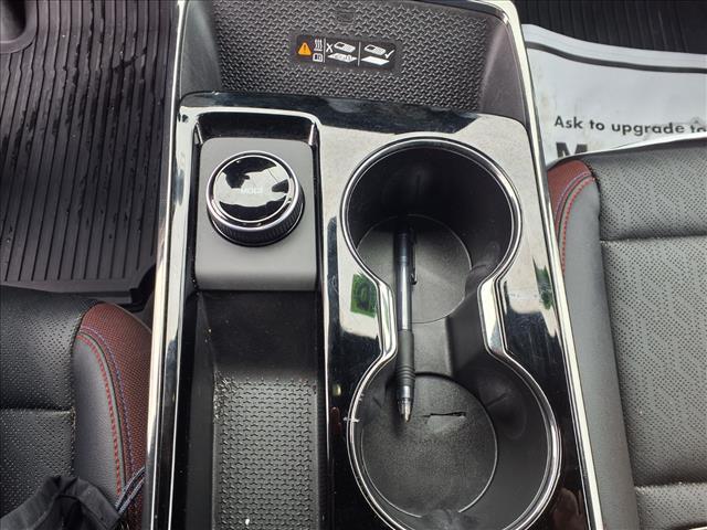 used 2025 Chevrolet Equinox car, priced at $31,990