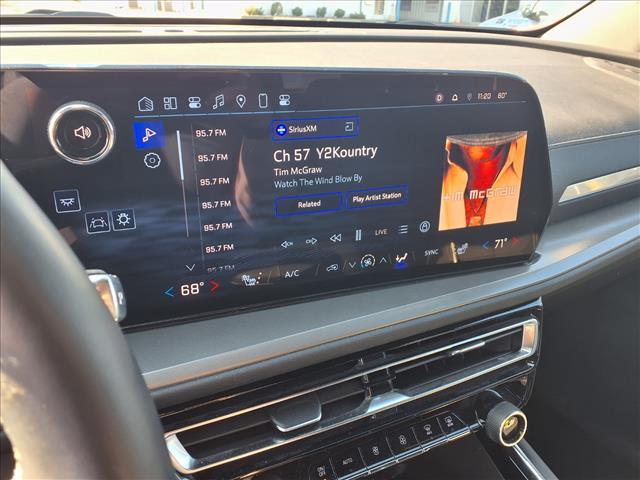 used 2024 Chevrolet Traverse car, priced at $33,990