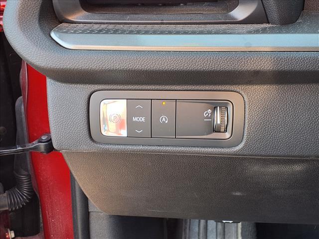 used 2024 Chevrolet Traverse car, priced at $33,990