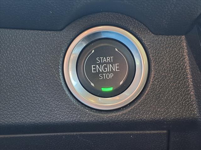 used 2024 Chevrolet Traverse car, priced at $33,990